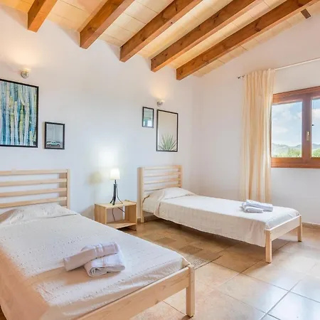 Mit Privatpool Fuer 6 Personen Ca 226 Qm In San Lorenzo De Cardessar, Mallorca Suedostkueste Von Mallorca Holiday home *
